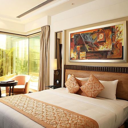 Inde Hotel Signature Tower Ґурґаон Екстер'єр фото