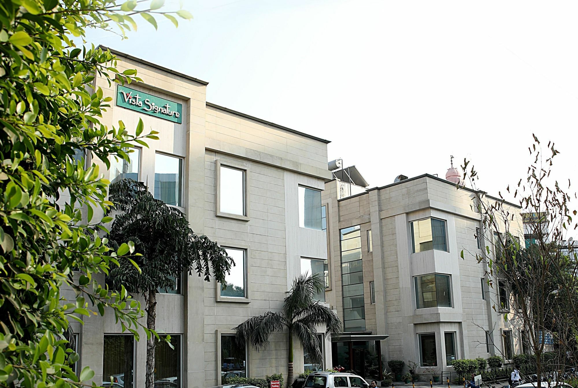 Inde Hotel Signature Tower Ґурґаон Екстер'єр фото