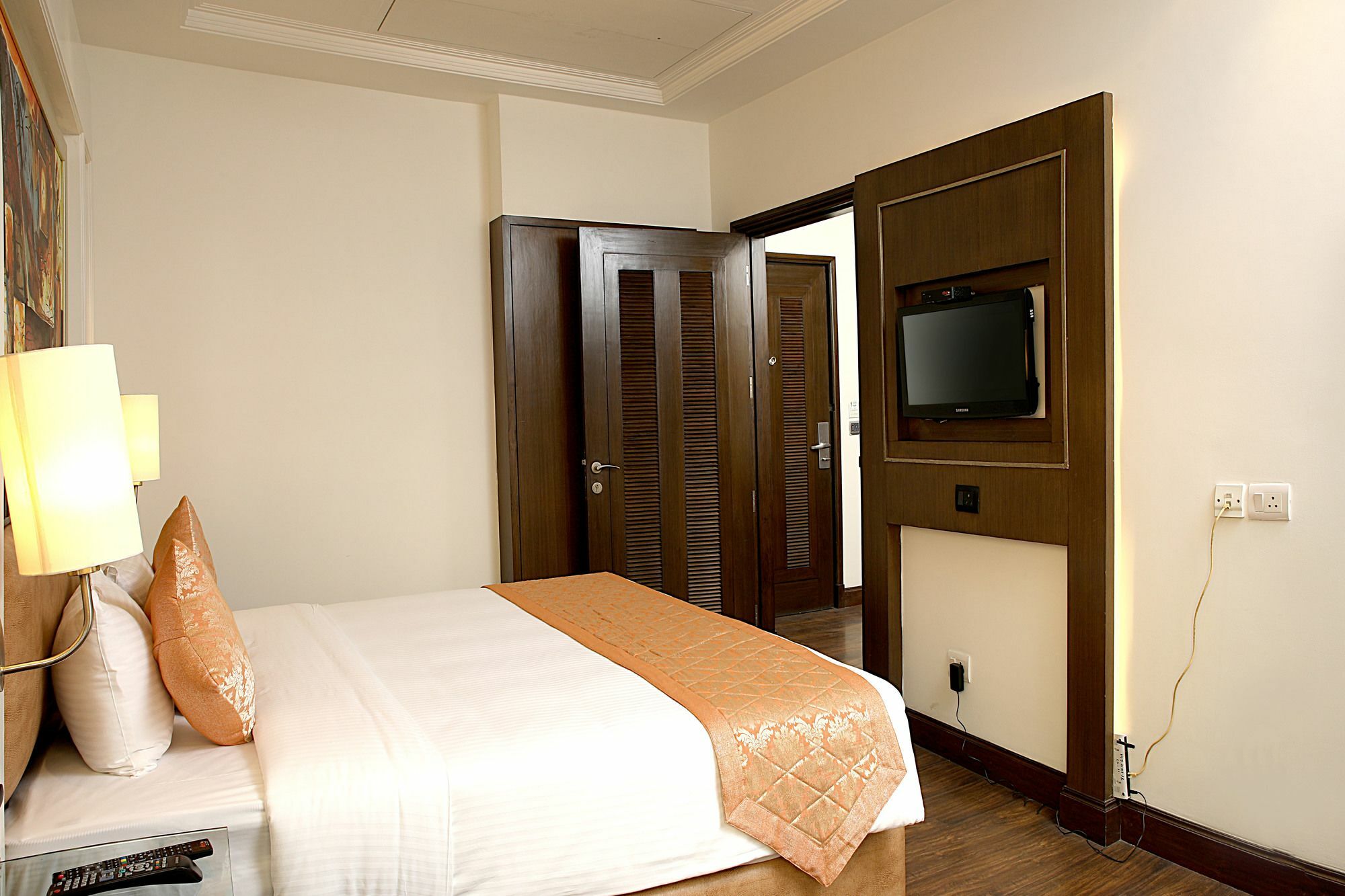 Inde Hotel Signature Tower Ґурґаон Екстер'єр фото